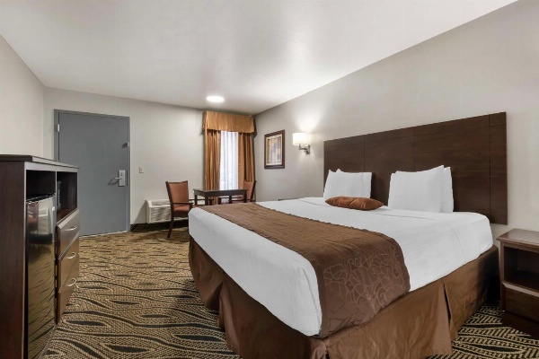 Best Western Red Carpet Inn image 1